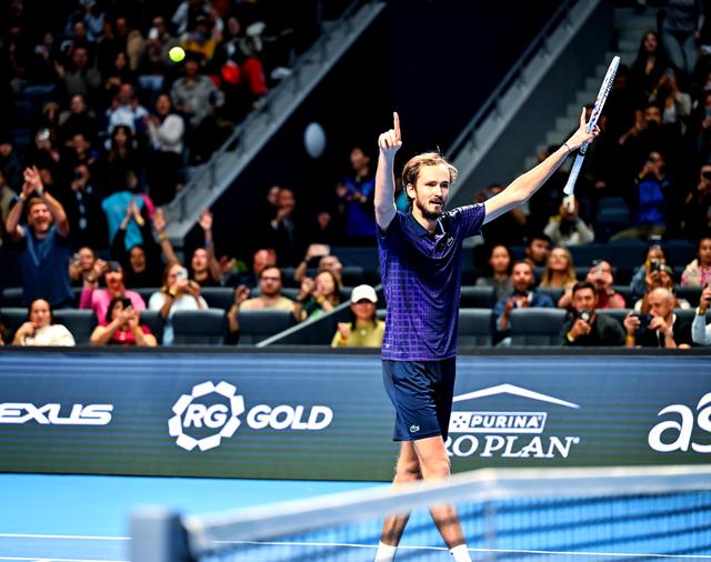 开云体育在线-关于世界网球队爆冷欧洲网球队，梅德韦杰夫绝境逆转的信息