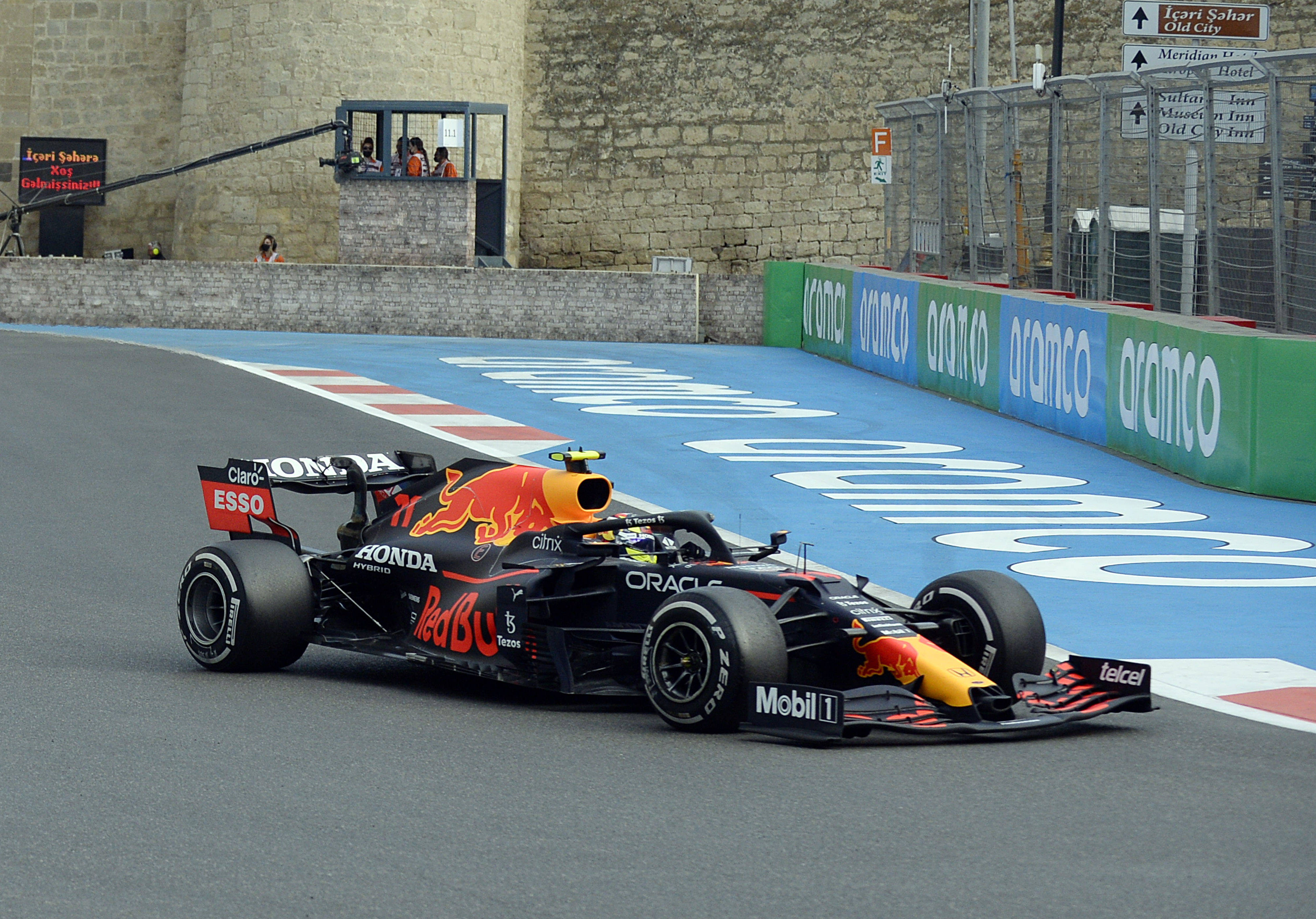 包含红牛二队险胜梅赛德斯，拉塞尔扛起全队的词条