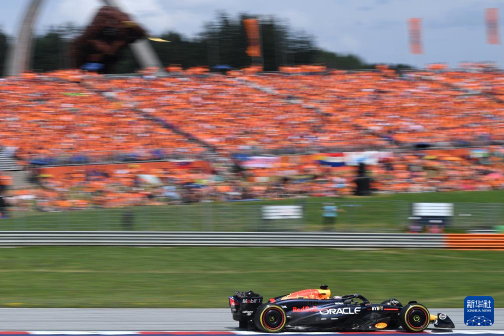 红牛车队完胜威廉姆斯，拉塞尔扛起全队的简单介绍